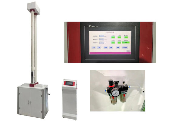 Attrezzatura per test con martello cadente utilizzata per simulare condizioni di impatto nel mondo reale per valutare le prestazioni e la sicurezza dei materiali